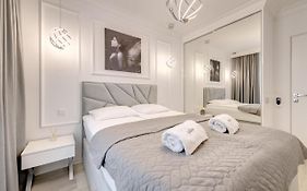 Dom & House - Apartments Navio Estate